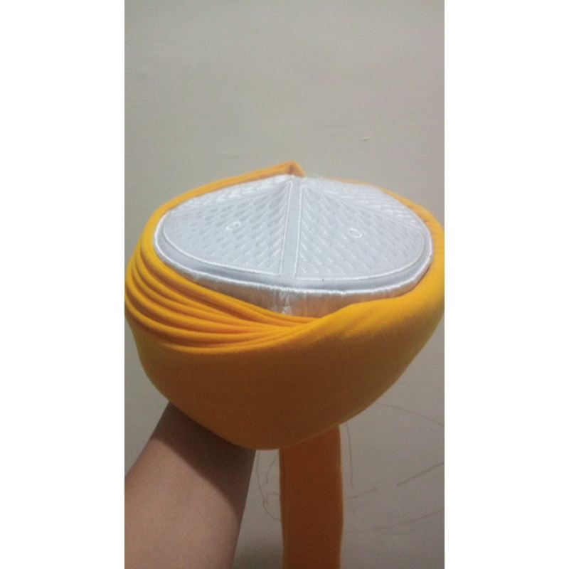 Peci Imamah PERMANEN - Peci putih imamah Kuning - Imamah 6lipatan.
