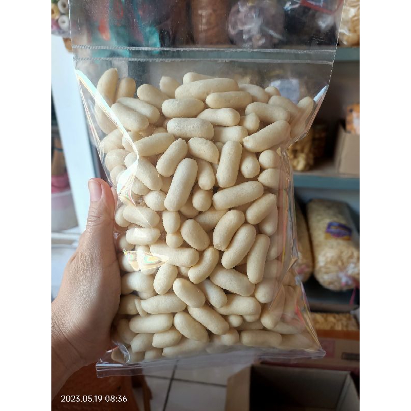 

PILUS BESAR SNACK KILOAN MAKANAN RINGAN SNACK