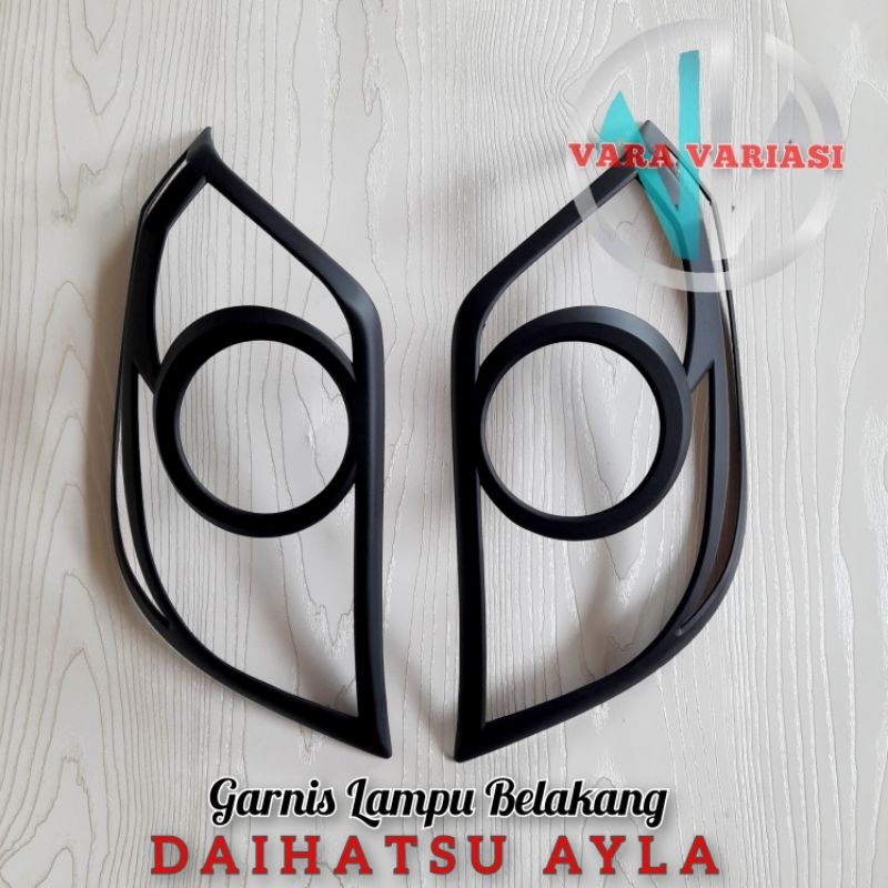 AYLA Garnis Lampu Belakang Cover Lampu Belakang DAIHATSU AYLA Hitam