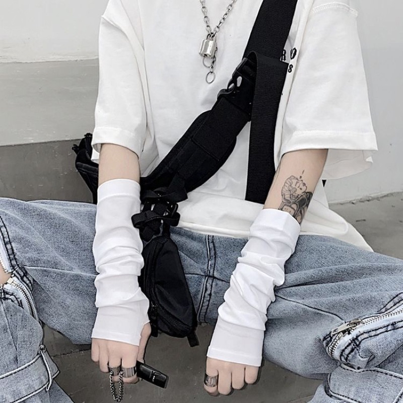 Hand warmer y2k Acubi Y2k Streetwear Subversive Goth Aesthetic