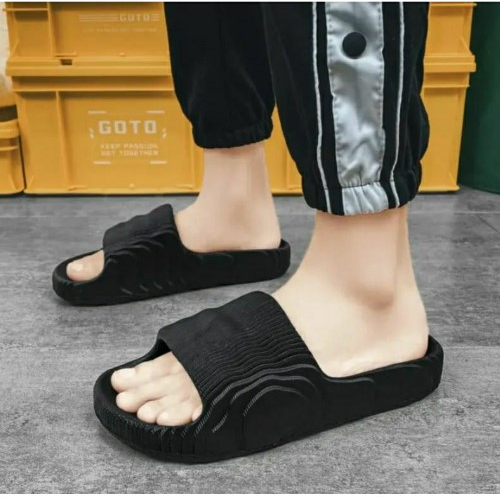 Sandal Slop pria Kekinian viral motip Hitam B9939M