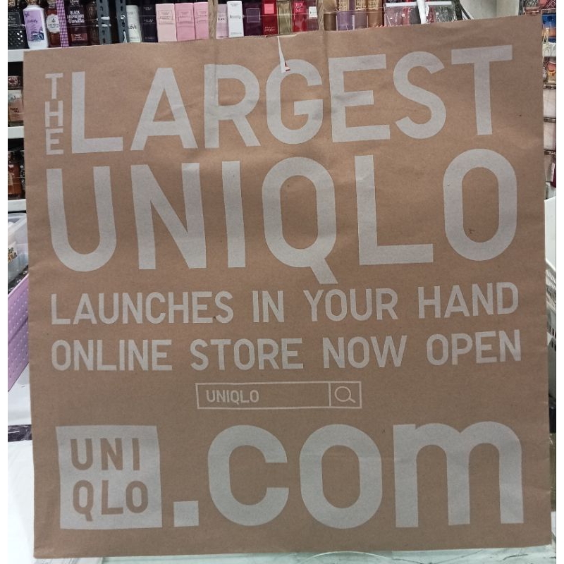 PAPER BAG UNIQLO