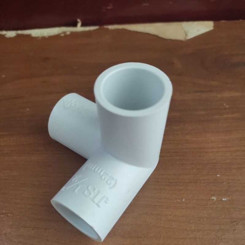 Sambungan pipa paralon 3 arah 90° ukuran 1/2 (Tee elbow-the 3 way 90°, 1/2 inch)