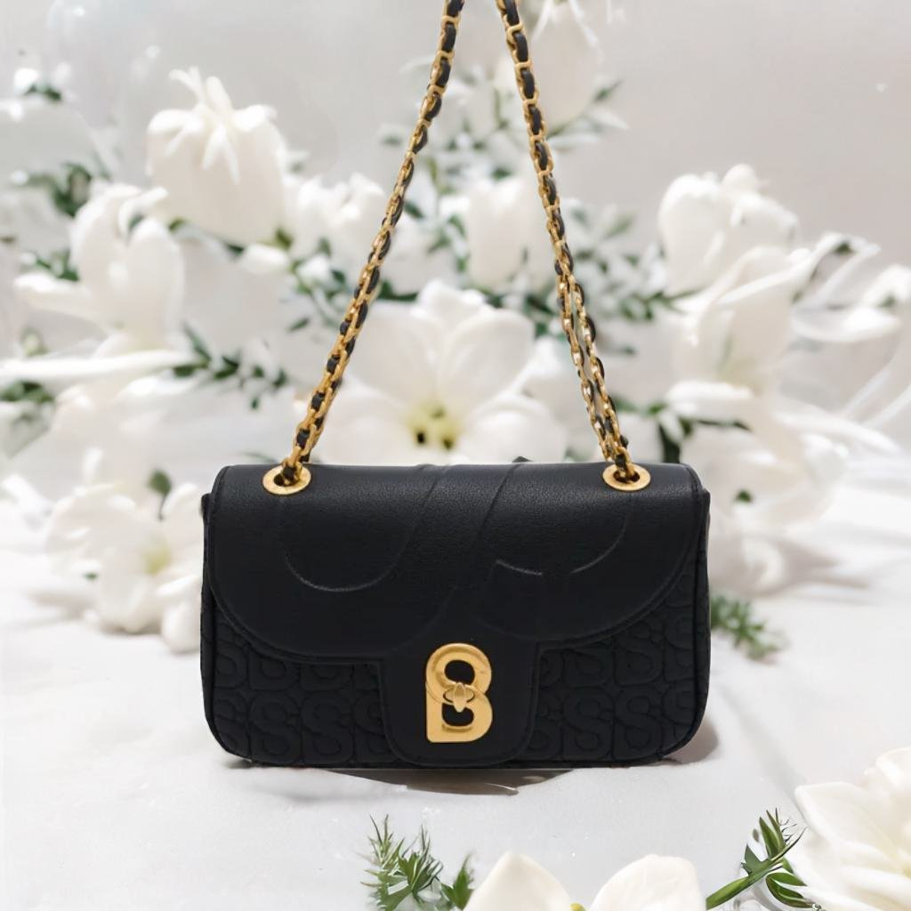 Aluna Flap Bag Black Medium Buttonscarves