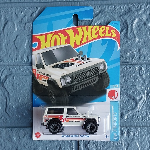 HOT WHEELS Nissan Patrol Custom