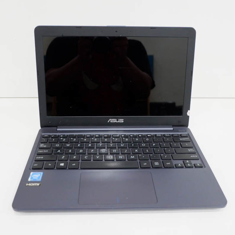 Laptop Asus E203NA Celeron N3350 Ram 4Gb eMMC 32GbR