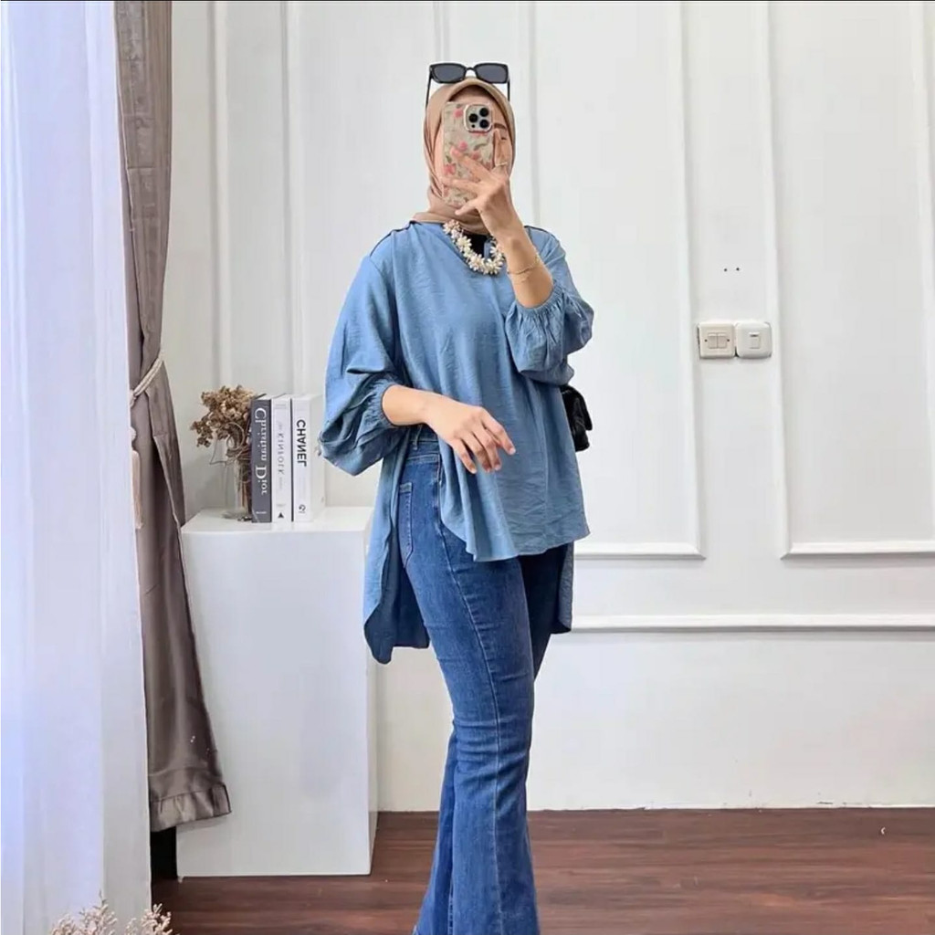 Berlin Blouse Outer Crinkle Airflow Atasan Wanita Belah Kemeja Korean Style Kekinian Outfit Wanita Terbaru