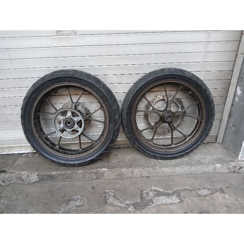 Velg Standart Racing Plus Ban IRC Depan Belakang Lengkap Honda All New CB150R CBR150R CB 150 R Led B