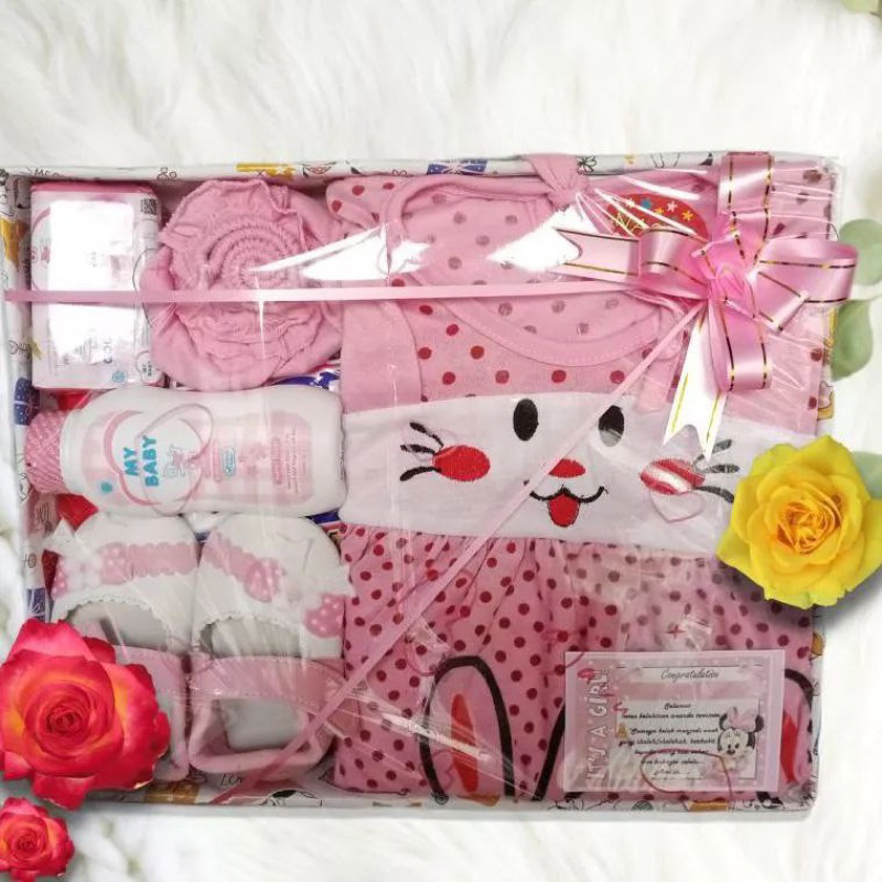 KADO BAYI Hampers baby newborn paket hampers baju   bayi cewek LAHIRAN