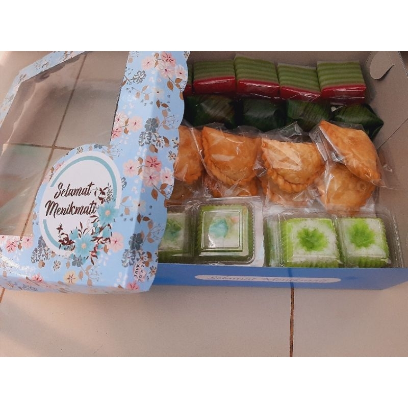 

Kue Basah Tradisional dan Pastry