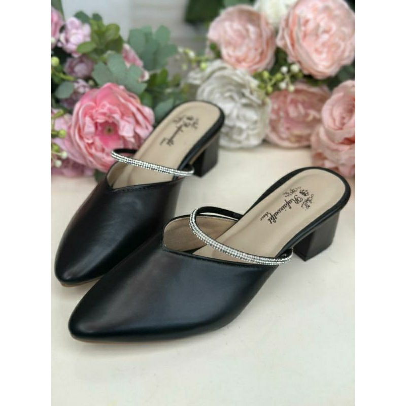 sepatu sandal Wedding Cantik nayla hitam 5cm tahu