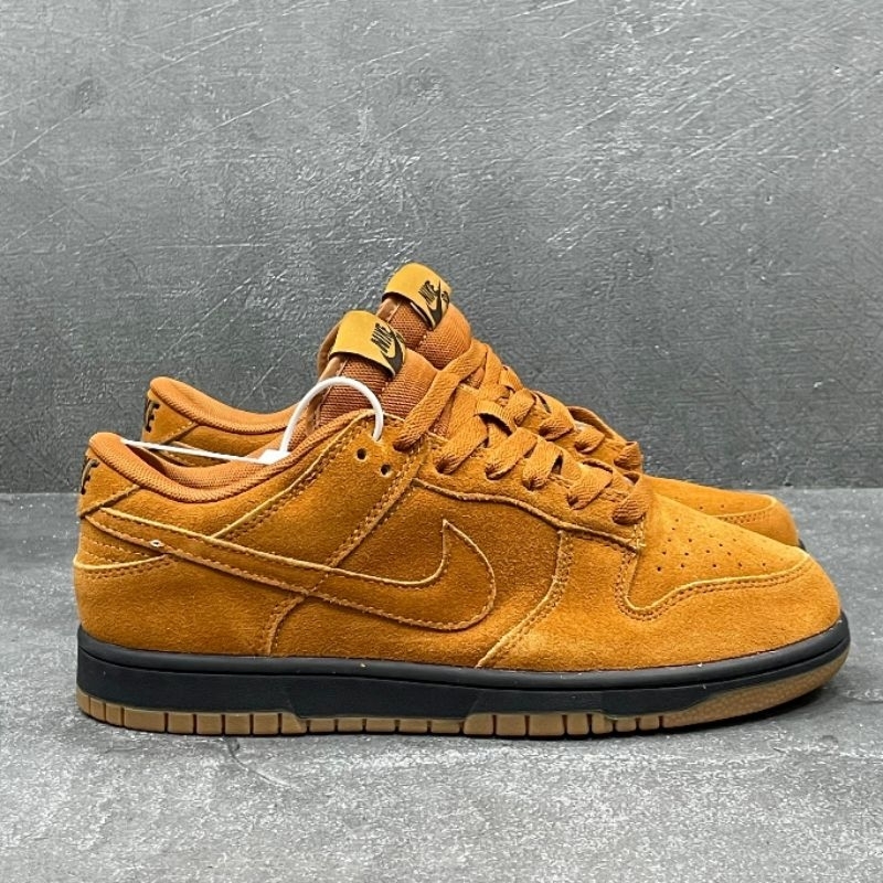 Sepatu Pria Nike SB Dunk Low Wheat