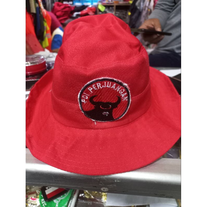 topi pdi lapangan
