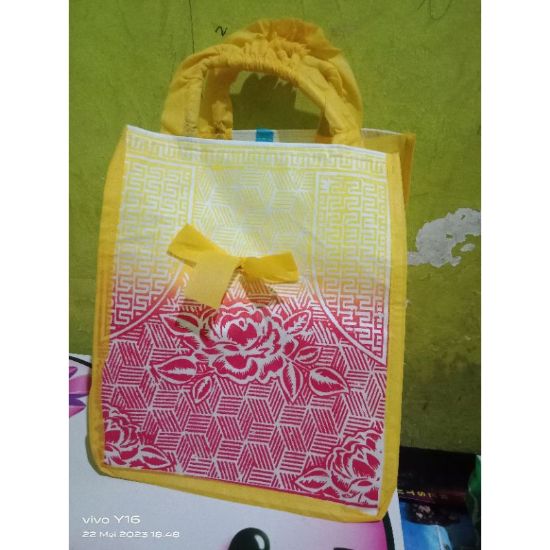 

Tas Spundbond/Tas Hajatan/Khitanan/Aqiqah/Pernikahan