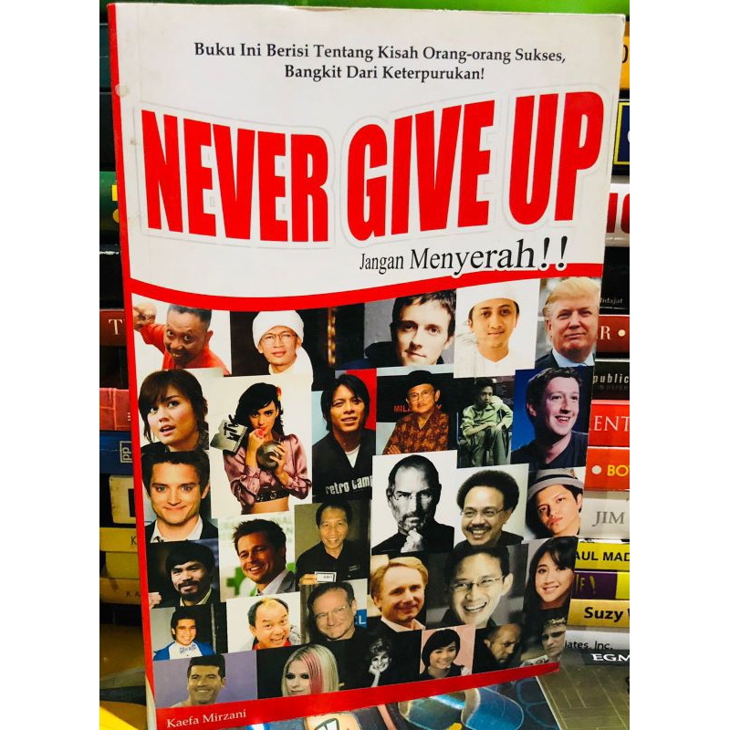 buku motivasi.  Never Give Up.