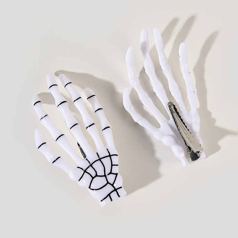 AC095 Jepit Rambut Poni Hair Pin Tangan Tengkorak Karakter Halloween Korea
