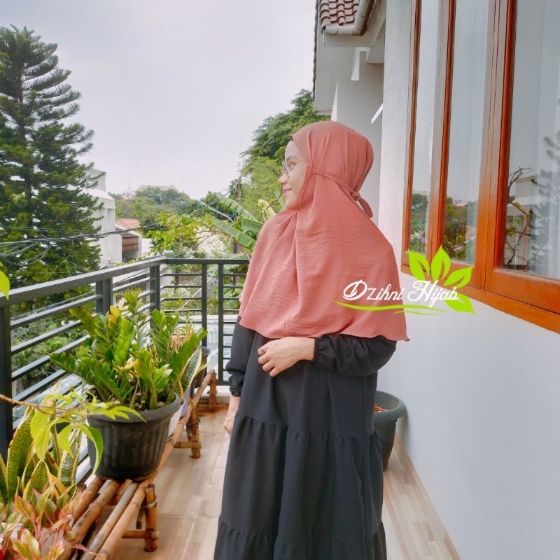 Jilbab Hijab Instan Instant Kerudung BERGO MARYAM KRINGKEL polos Khimar Dewasa bahan Kringkel Lebar 