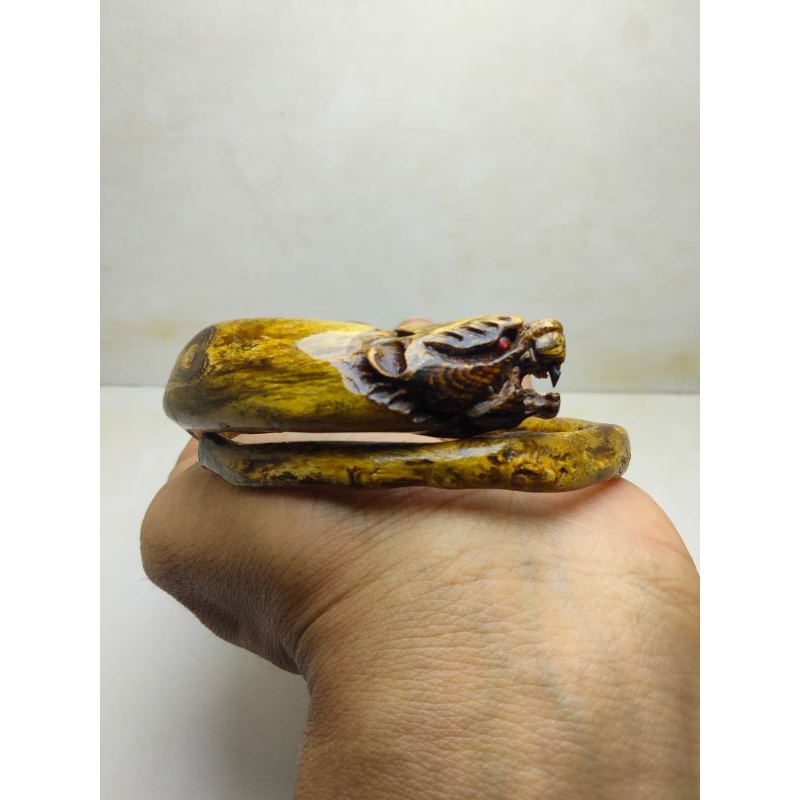 gelang akar Bahar Brahma ukir macan