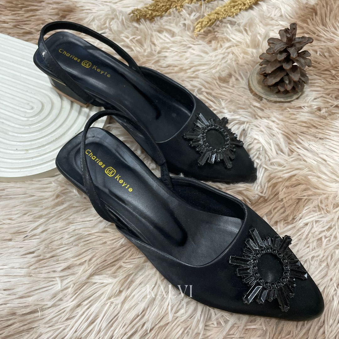 Sandal Wanita Tali Flat