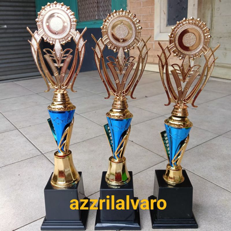 Piala body 111 Tinggi 45cm