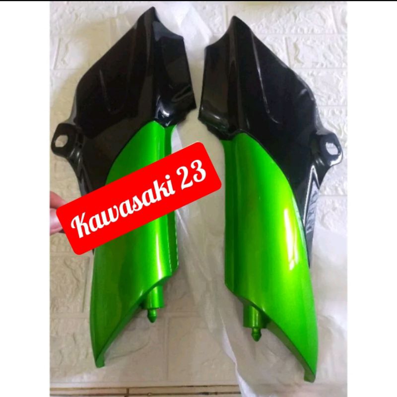 Body tengah samping ninja R SS Hijau Metalik