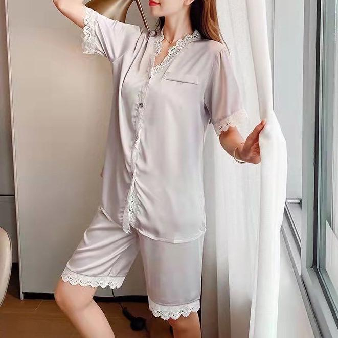 005 Luxury Piyama Satin Lengan Pendek Celana Pendek Kerah Bunga Kancing Hidup Diamond  Bahan Satin High Quality Piyama Import/ Baju Tidur Import / Baju Tidur Murah / Piyama Set / Baju Tidur Set