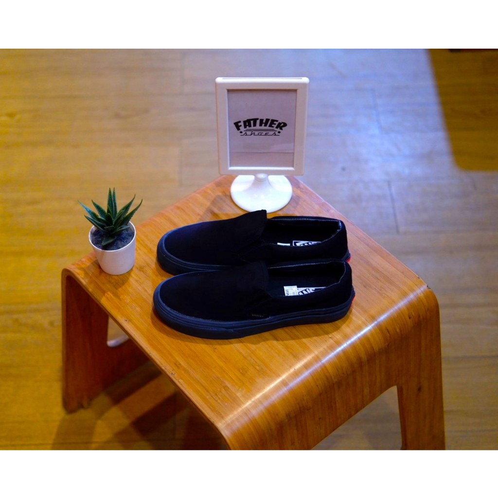Vans Slip On All Black