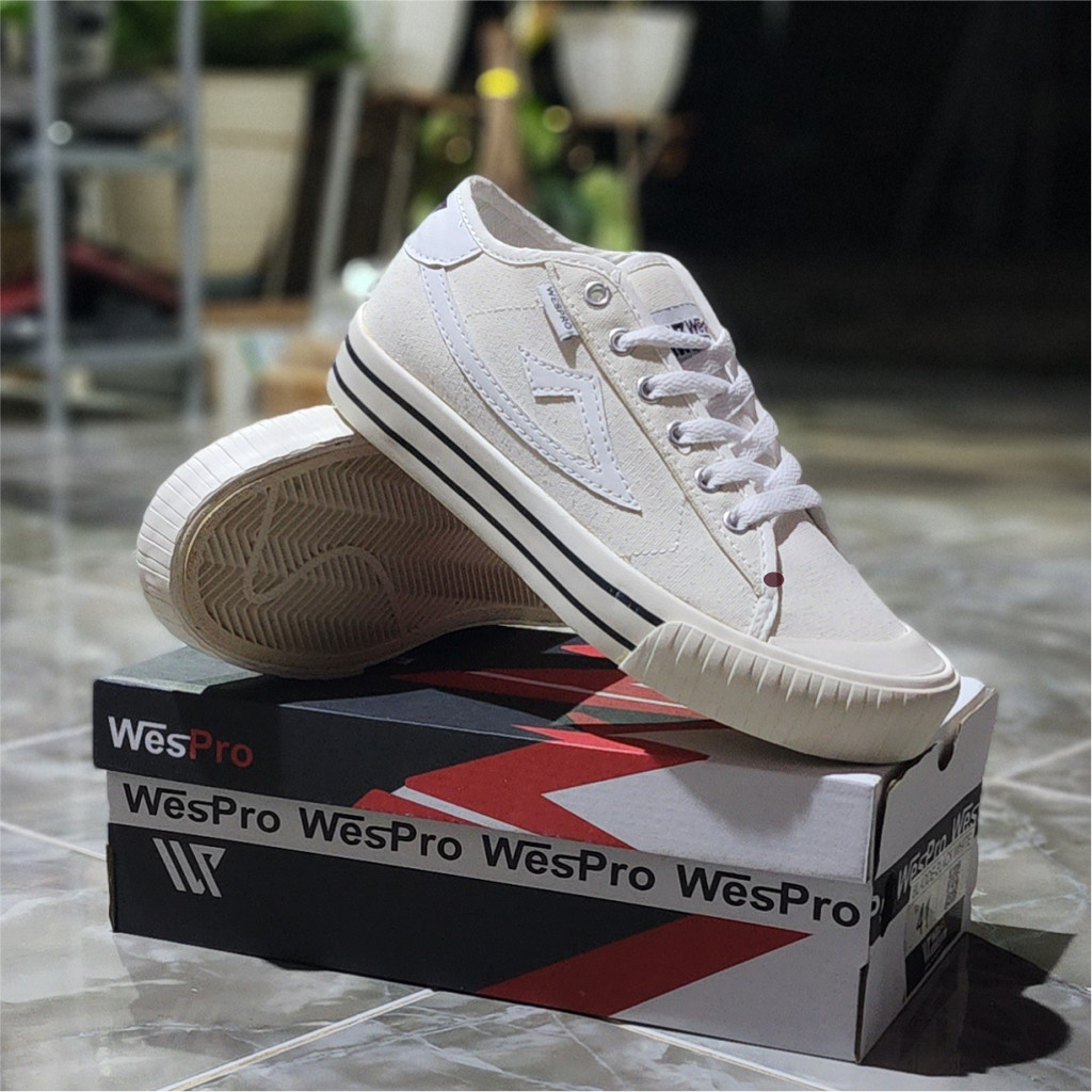 Sepatu sneakers pria || sepatu cowok vulcanized || sepatu laki-laki wespro vintage 39-43