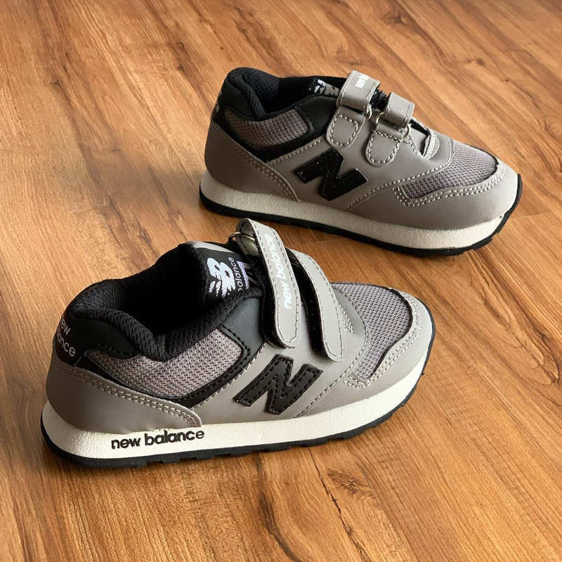 SEPATU ANAK NB