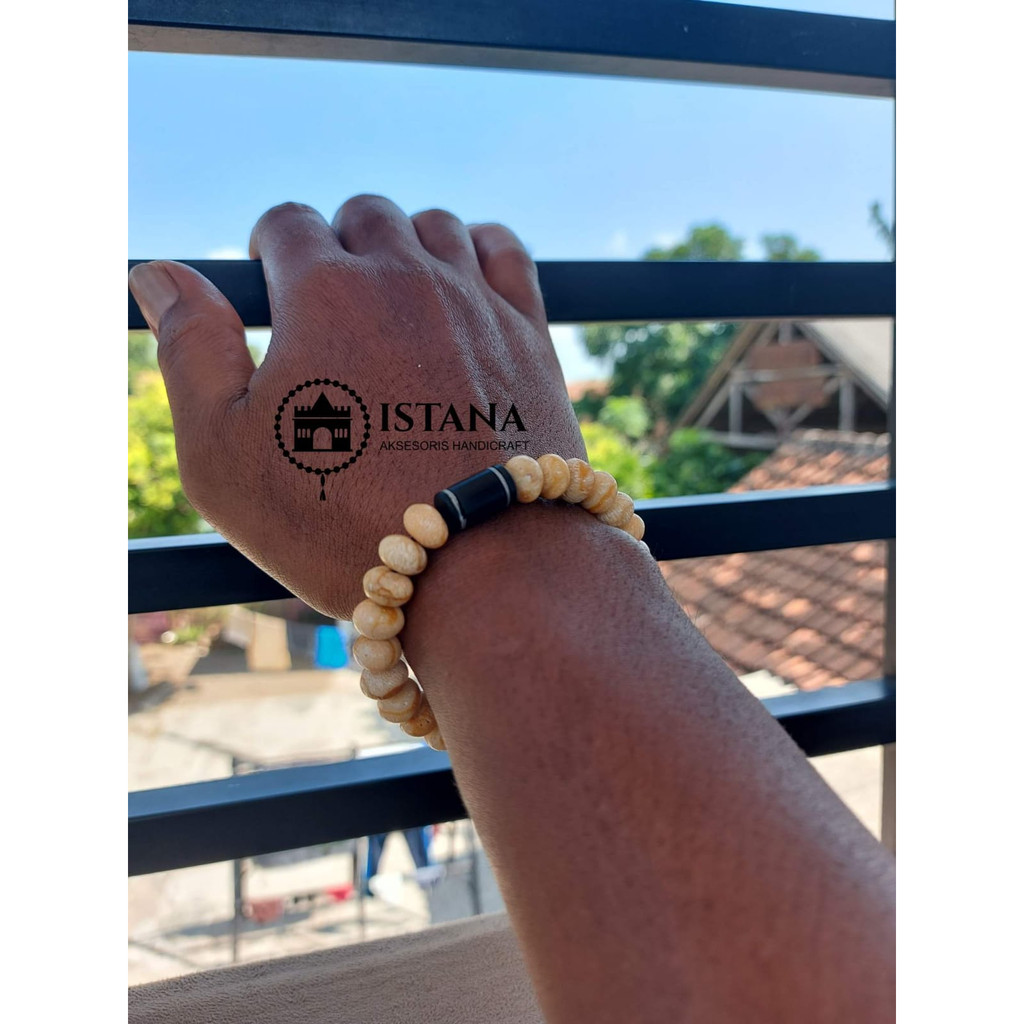 Gelang butiran akar bahar putih