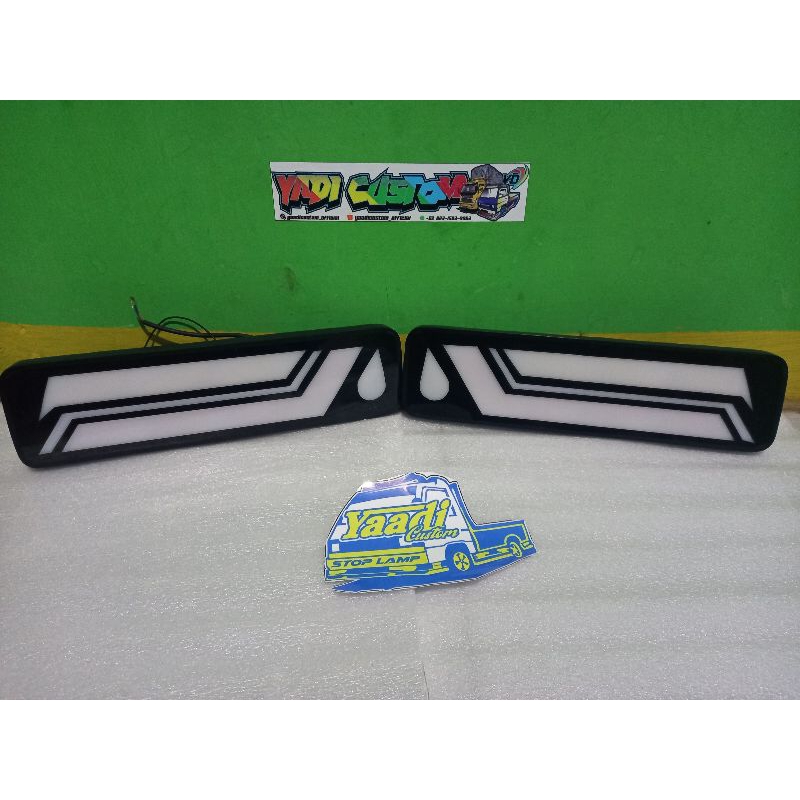 stoplam belakang rem strobo mobil futura l300 new cary