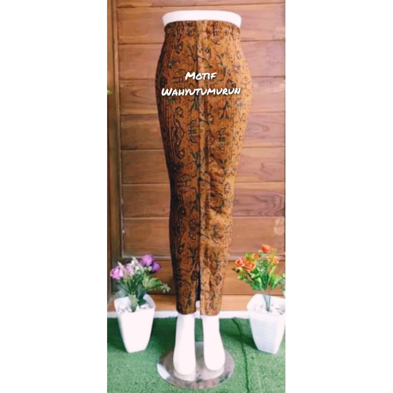 Rok Pliket Wisuda Wanita Jarik Lilit Dewasa