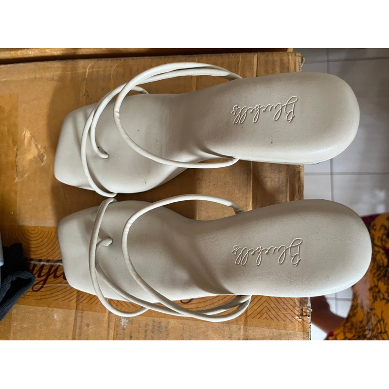 hells preloved/heels pesta/heels kaca/ heels tali