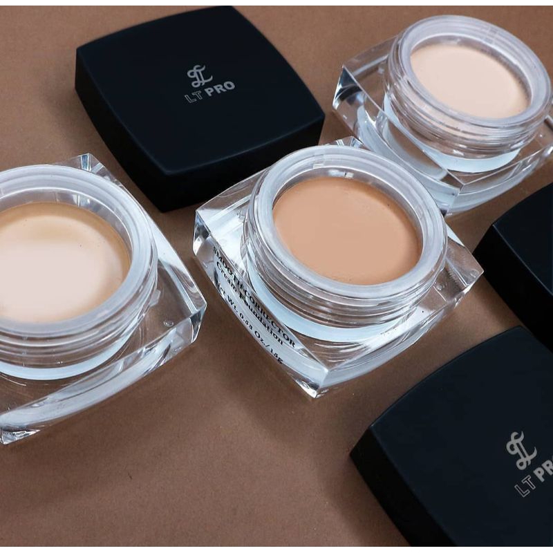 LT PRO Smooth Corrector Foundation Padat