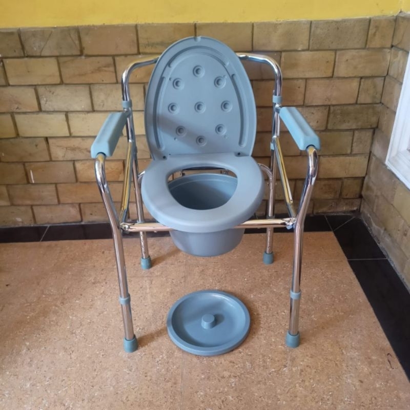 KURSI TEMPAT BAB KURSI COMMODE CHAIR