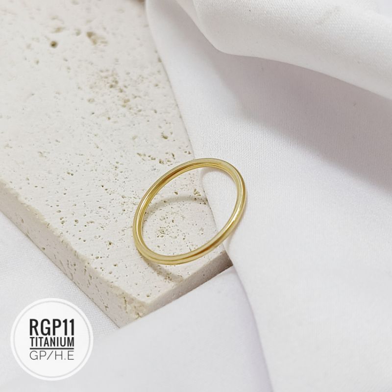 Cincin titanium model tipis polos 1mm gold RGP11