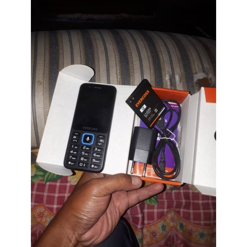 Evercoss i2
