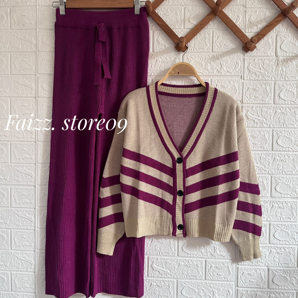 Oneset Karamoy Cardigan Crop Rajut V-Neck Kancing Motif Tiga Garis