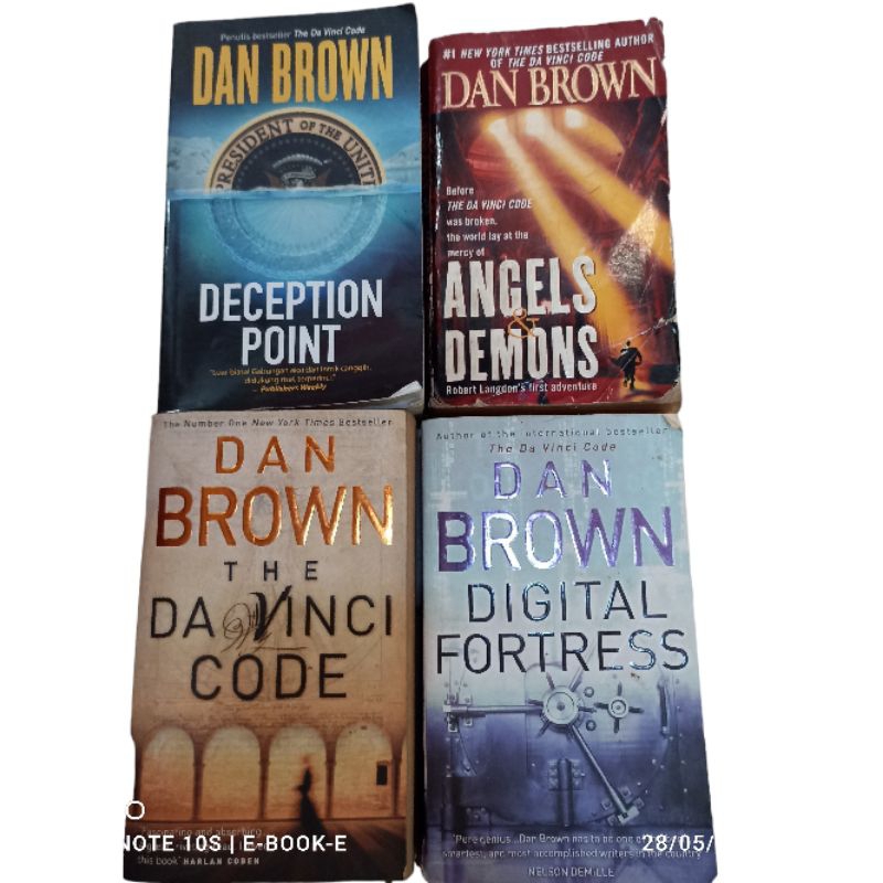 novel bahasa inggris karya dan brown