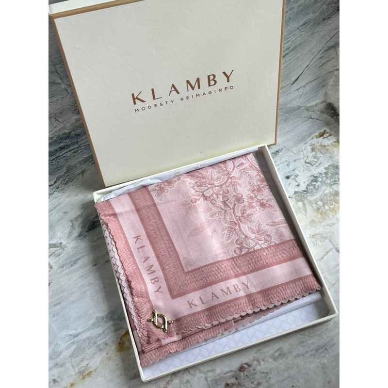 Ruby Scarf Wearing Klamby