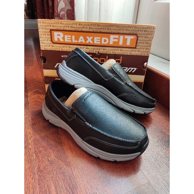 sepatu pria skechers relaxed fit