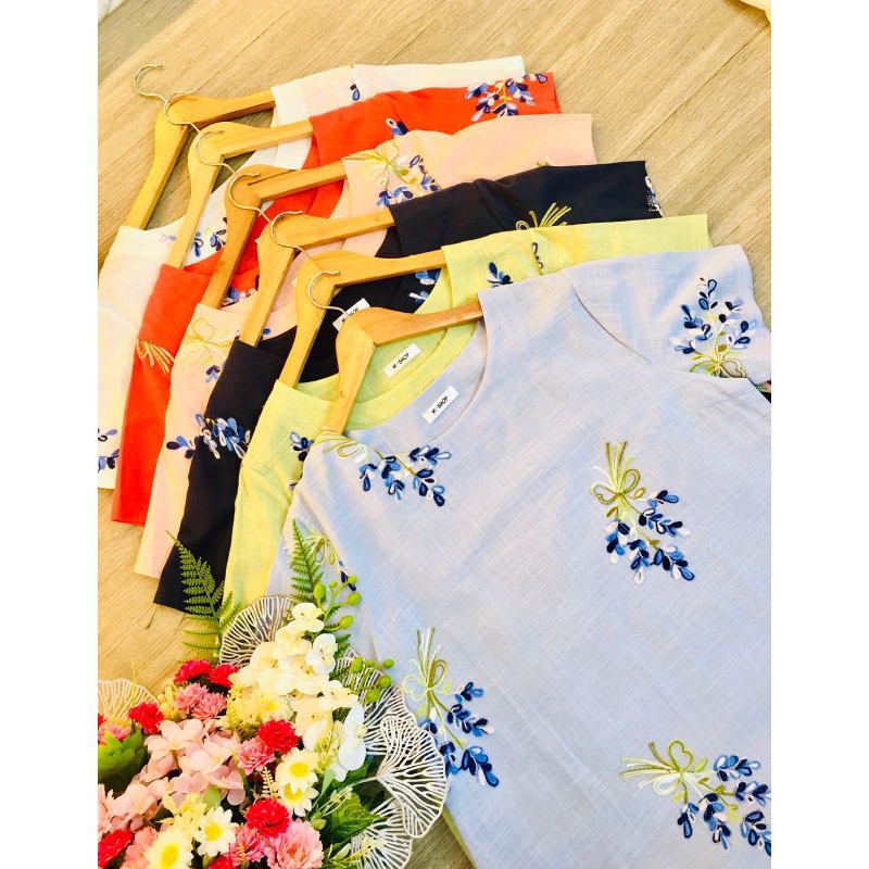 BLOUSE MOTIF BUNGA ATASAN MOTIF BUNGA