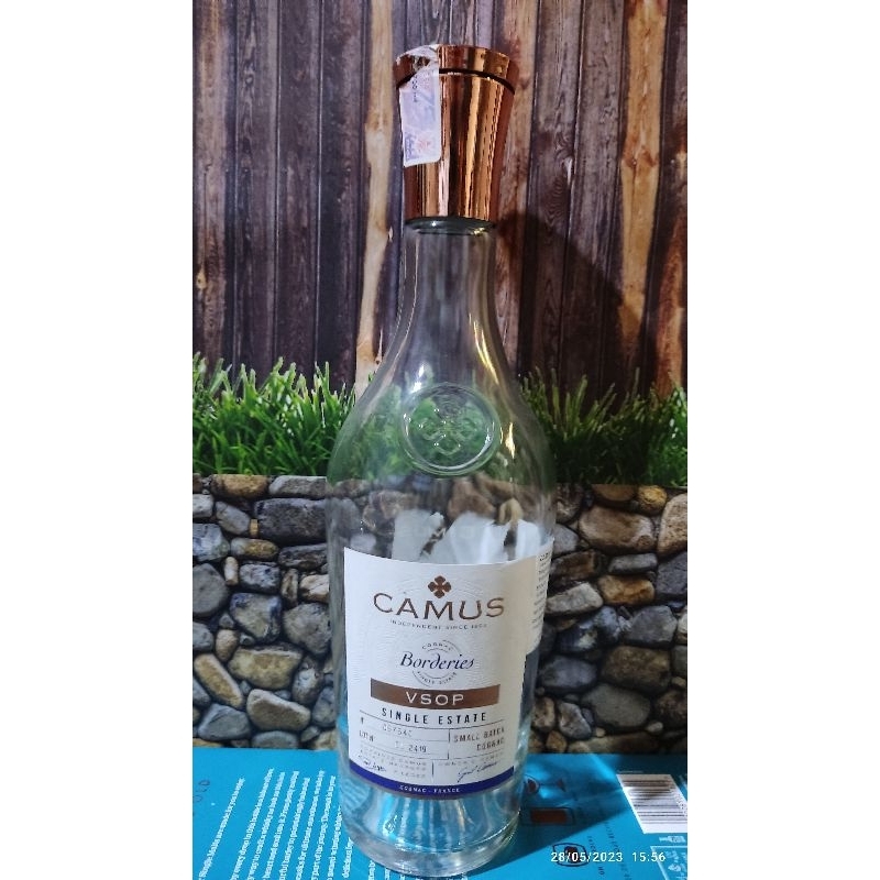 Botol kosong bekas botol camus /hiasan-hiasan/pajangan /koleksi