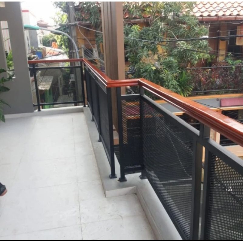 Railing tangga / Railing Balkon Perforated