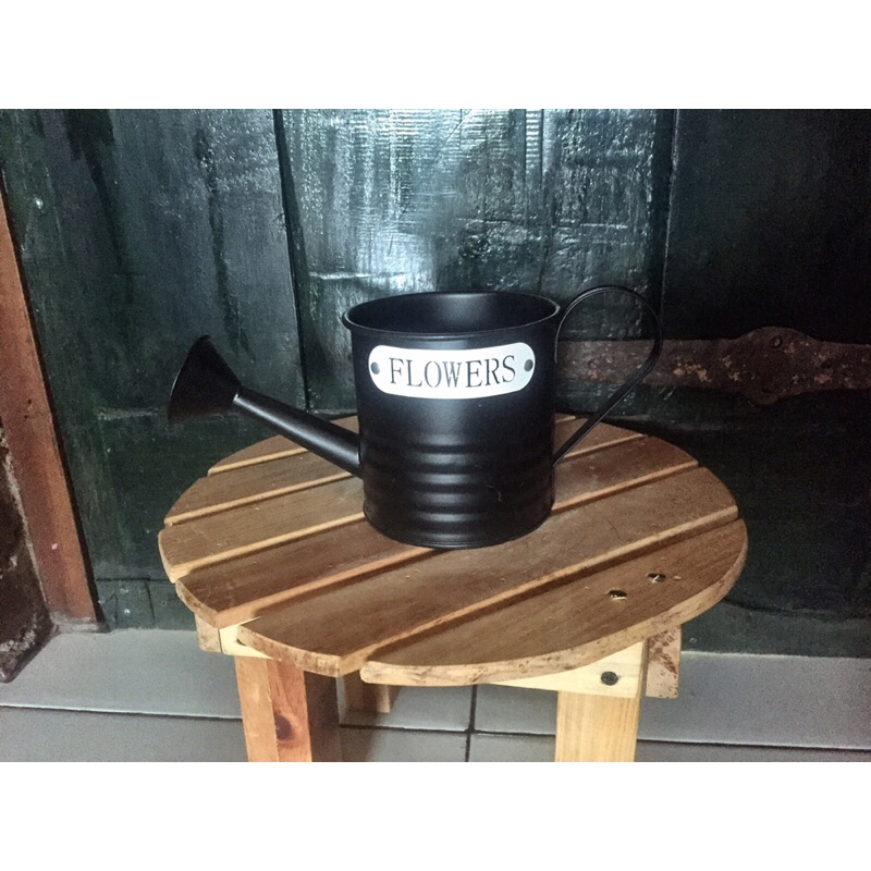 vas kaleng/pot kaleng vintage/vas bunga/pot bunga/dekorasi/vas kaleng