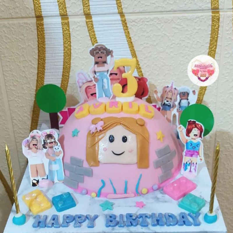 

Pinata Cake Roblox Girl