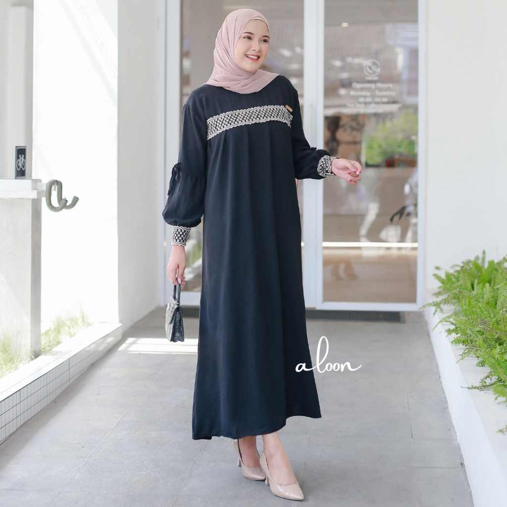 Nabila Gamis Brokat Bahan Crinkle Airflow – Dress Wanita Gamis Terbaru