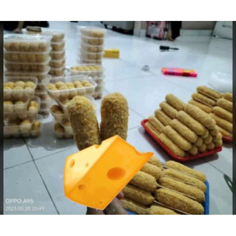 

Stik mozarella goreng frozen ukuran besar