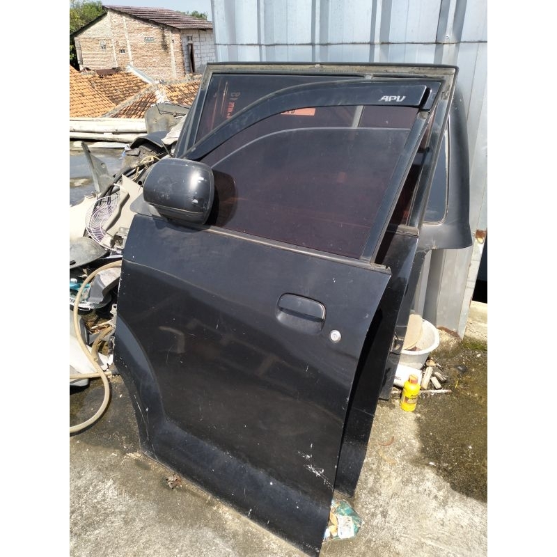 pintu mobil suzuki apv 2007