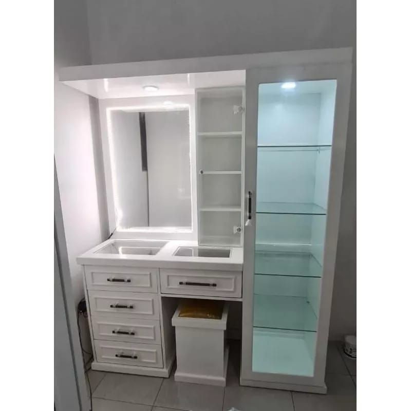 Meja Rias Kayu + Lemari Hias / Tas + Lampu Tempahan Bravo